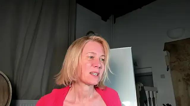 Lola_Belgium on StripChat 