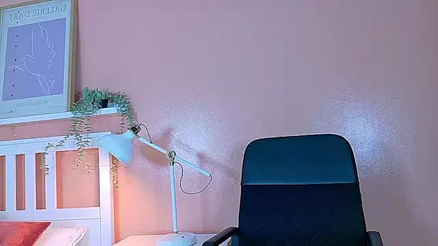 MaiaStone_ on StripChat