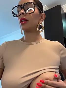 Mau_White — Fuck pussy with dildo