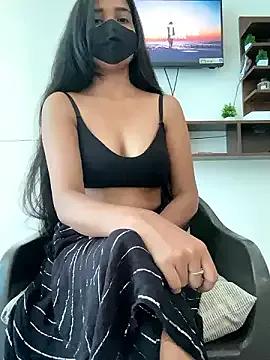 miss_lina on StripChat 