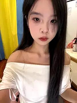 qiqi_x — Freechat on StripChat