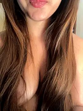 Queen_Shanuu — Show pussy