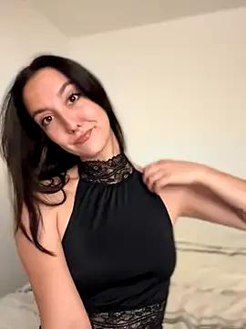 RealJuliette — Show ass close up & 100 spank ass