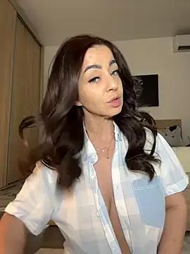 Roxanne_Skye — DiamondInsideMyAss