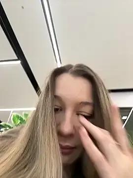 SashaCatt — Masturbation+pinching nipples 