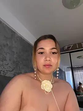 SelenaaD on StripChat 