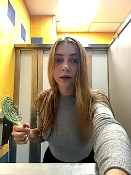 Sunny___Bunny — make my pussy wet around people