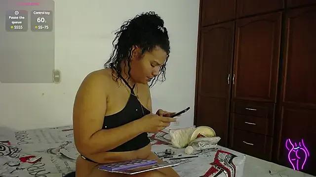 Sweet_Catt1 on StripChat