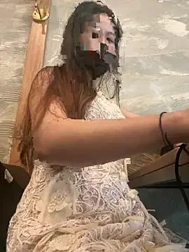 Tina_995 — make my pussy wet in the cafe